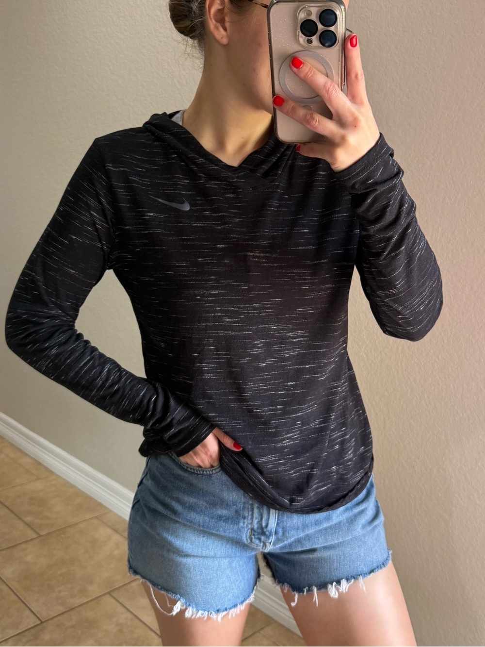 Nike Women’s Black Heathered Long-Sleeve Dri-fit Hoodie